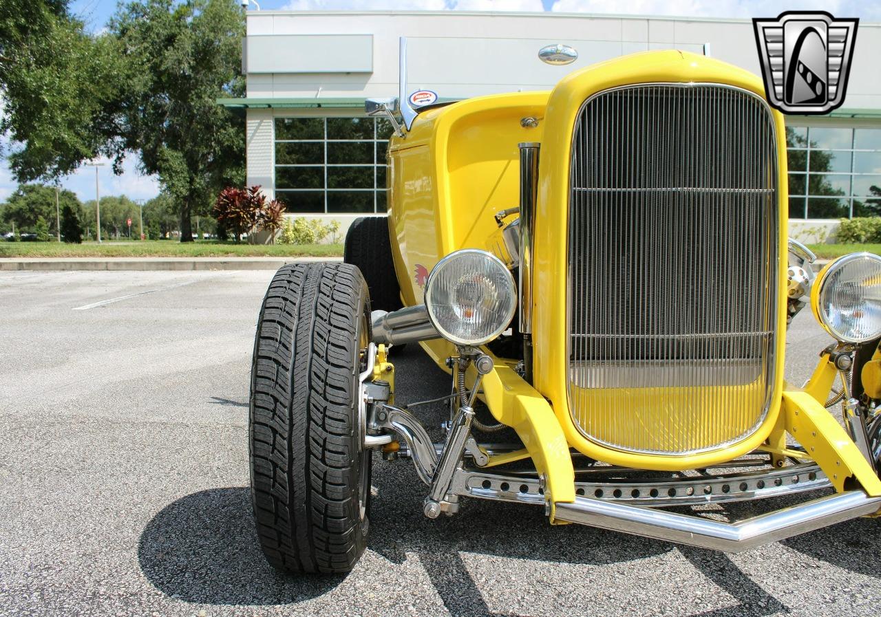 1932 Ford Hot Rod / Hi-Boy