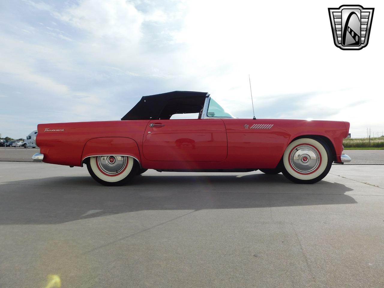 1955 Ford Thunderbird