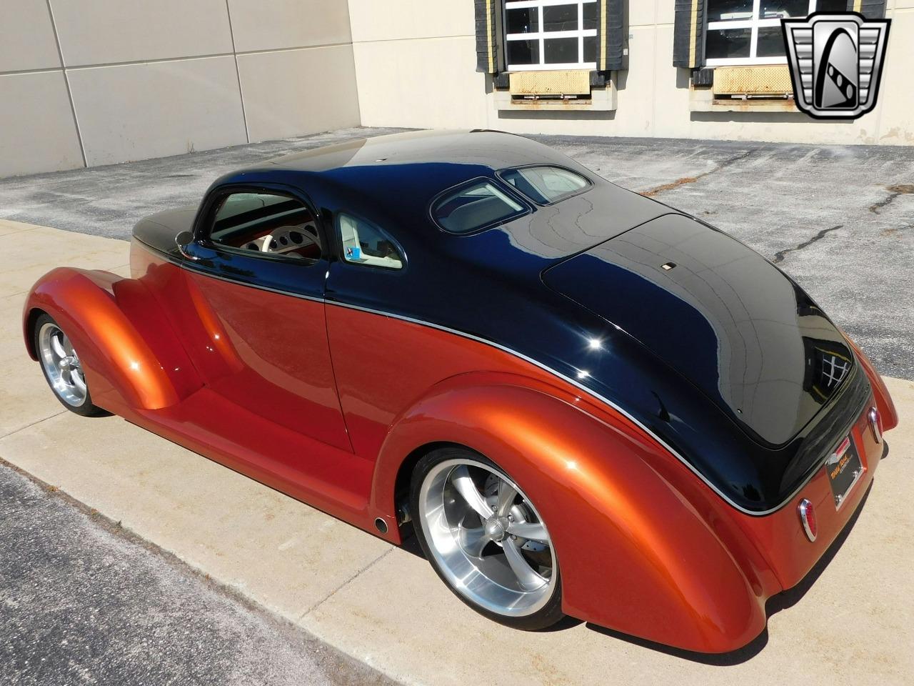 1937 Ford replica