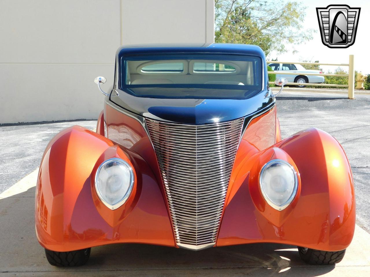 1937 Ford replica