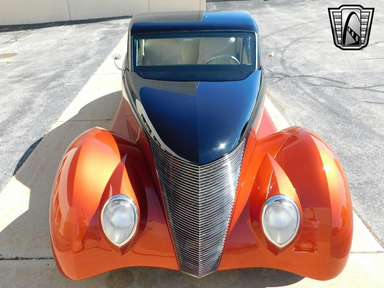 1937 Ford replica