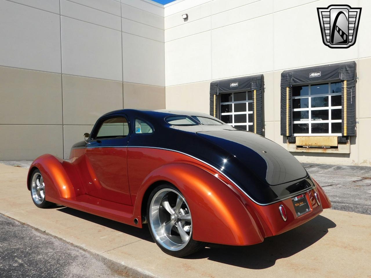 1937 Ford replica