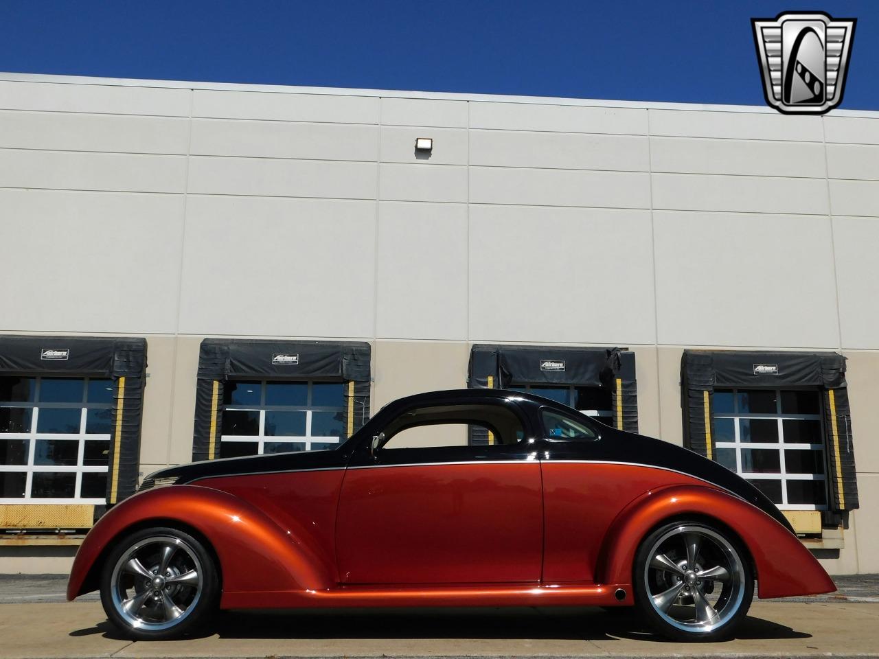 1937 Ford replica