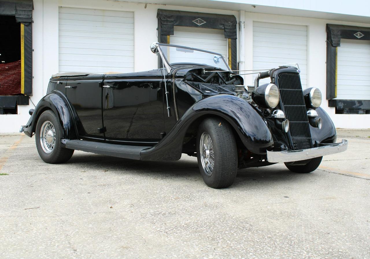 1935 Ford PHAETON