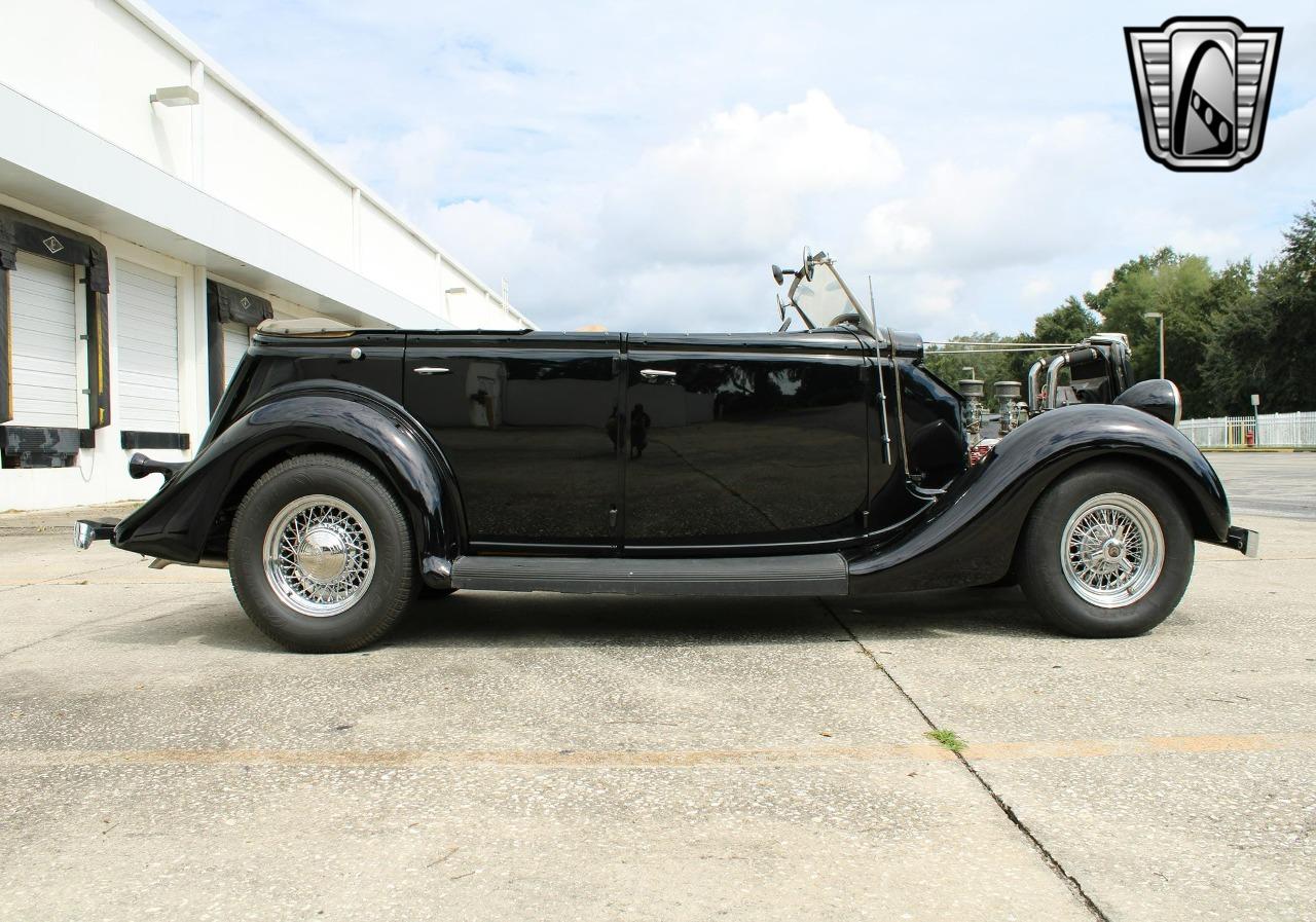 1935 Ford PHAETON