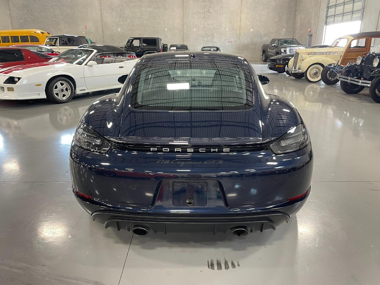 2021 Porsche 718 Cayman