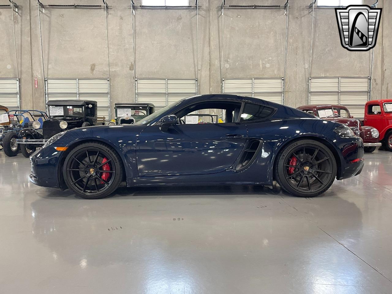 2021 Porsche 718 Cayman