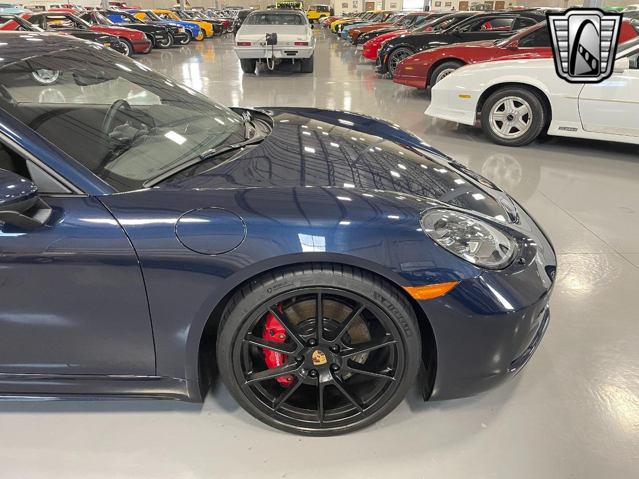 2021 Porsche 718 Cayman