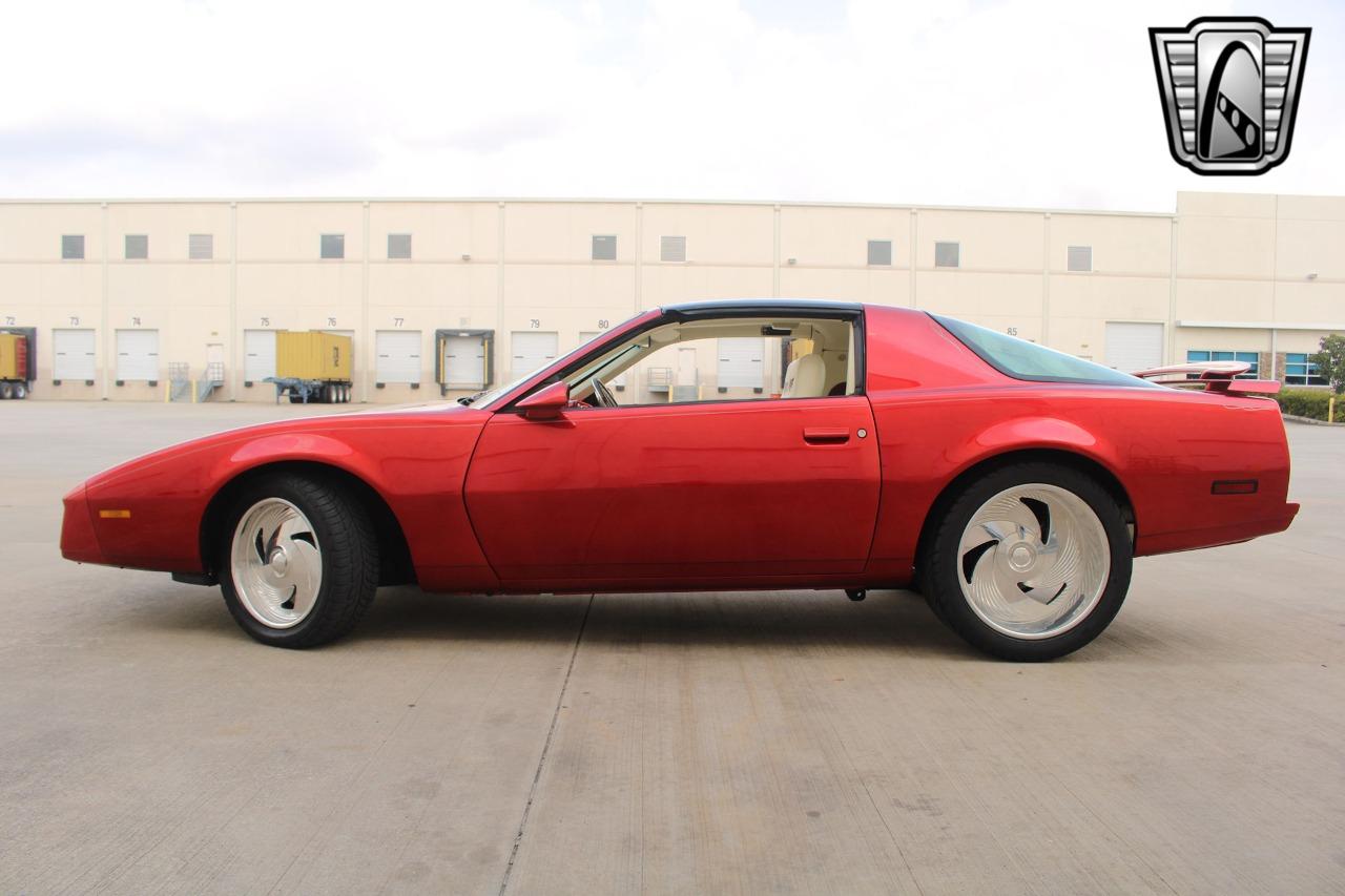 1983 Pontiac Firebird