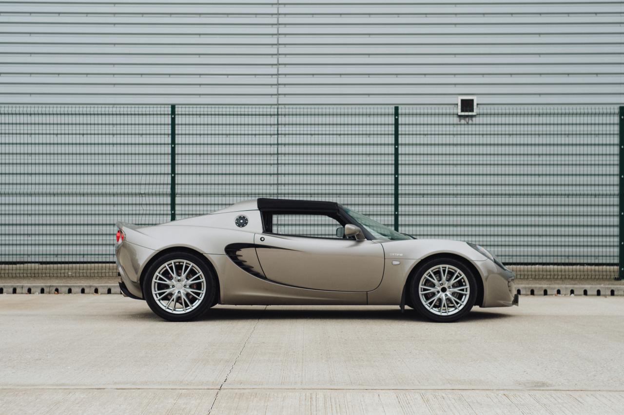 2005 Lotus Elise 111R