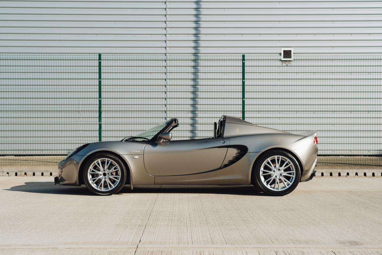 2005 Lotus Elise 111R