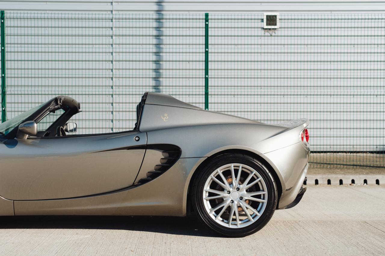 2005 Lotus Elise 111R