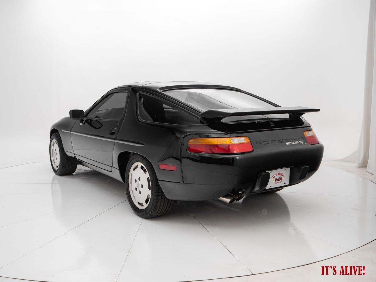 1988 Porsche 928 S4