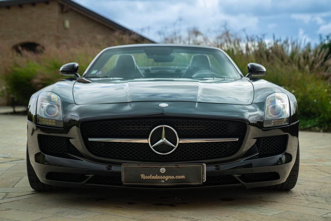 2011 Mercedes - Benz SLS AMG Roadster