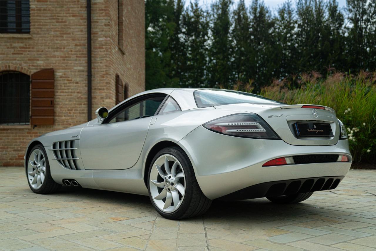 2005 Mercedes - Benz SLR McLaren