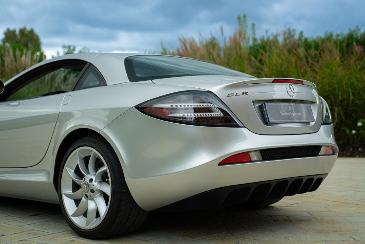 2005 Mercedes - Benz SLR McLaren