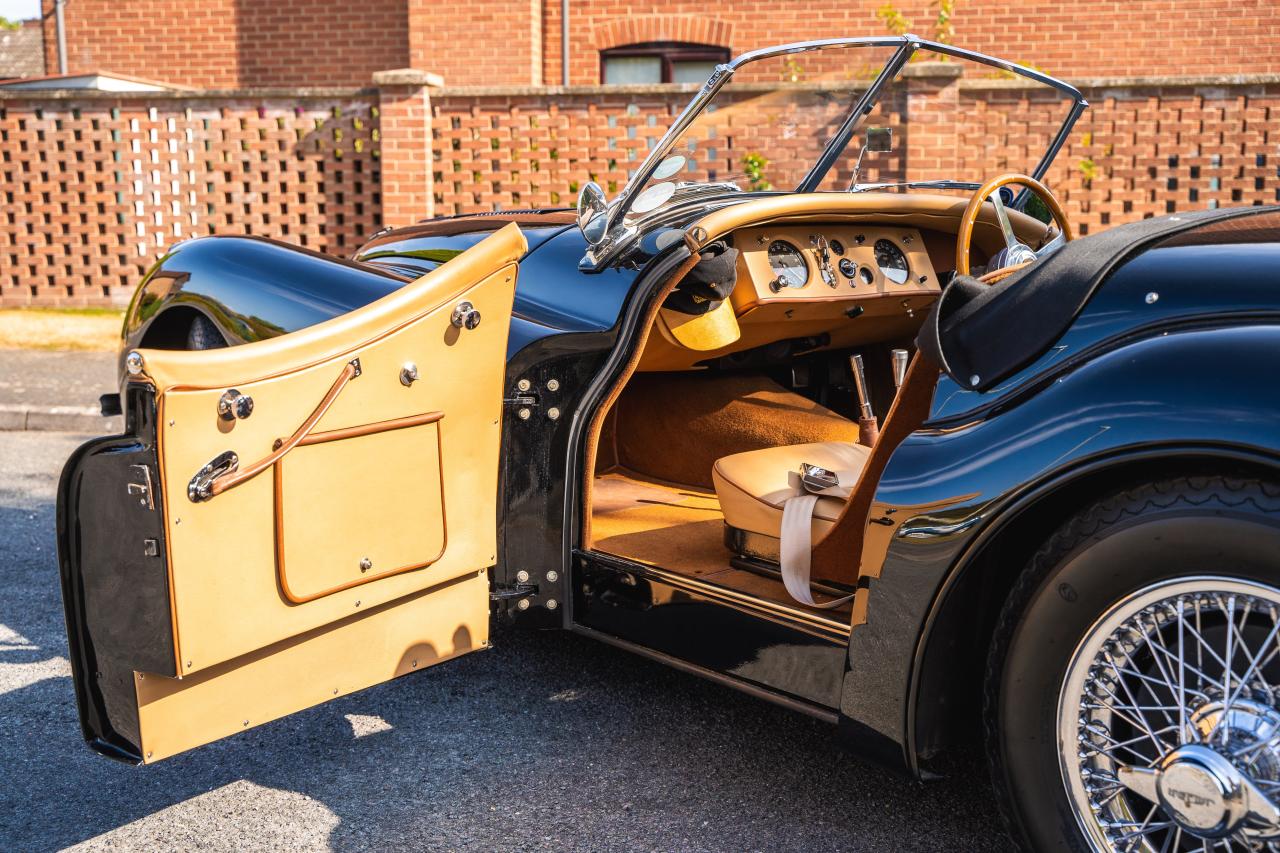 1952 Jaguar XK 120 Roadster