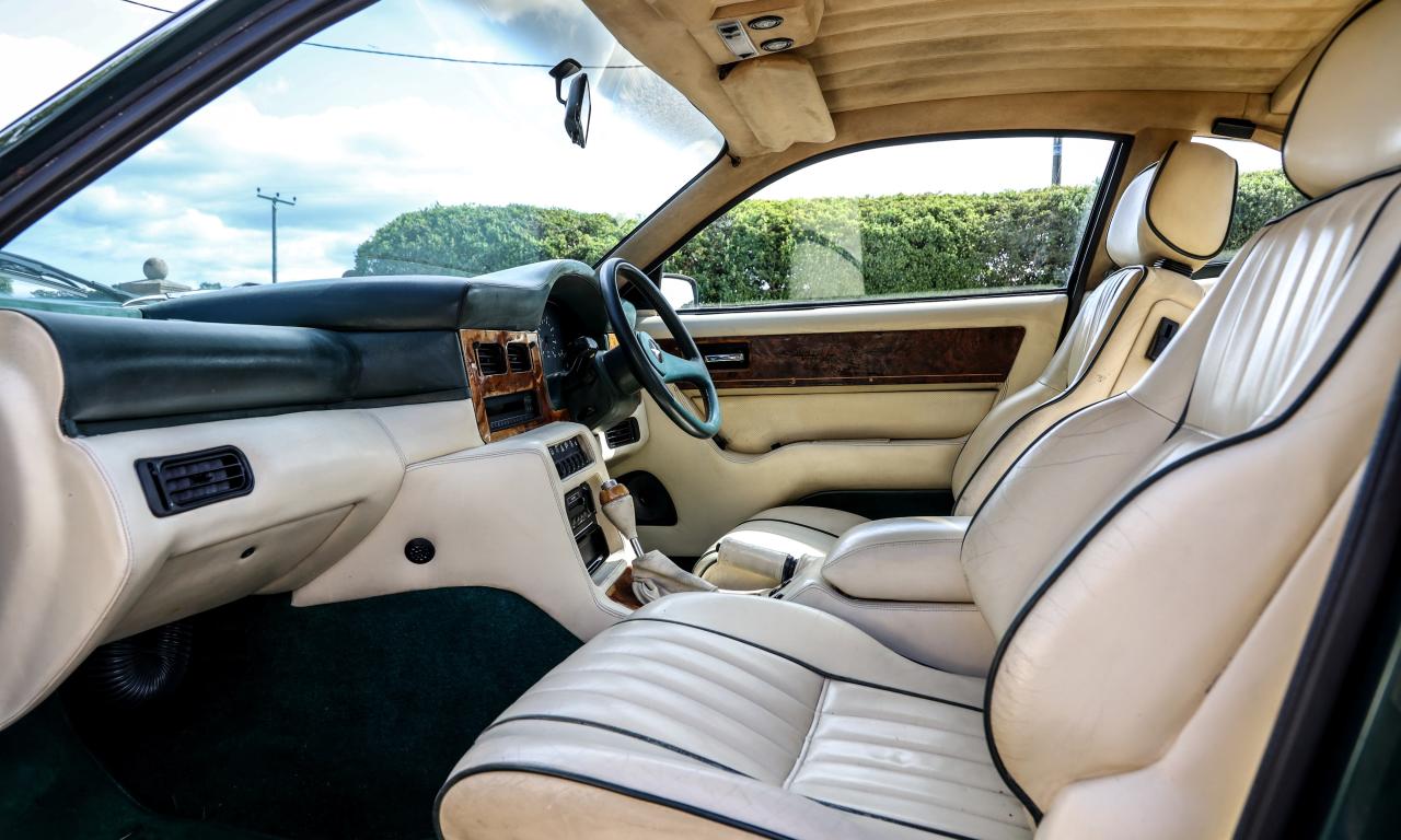 1991 Aston Martin Virage