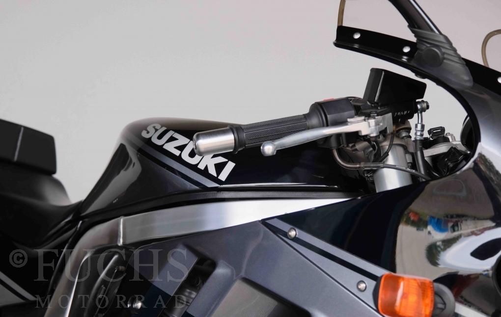 1990 Suzuki GSX-R 1100