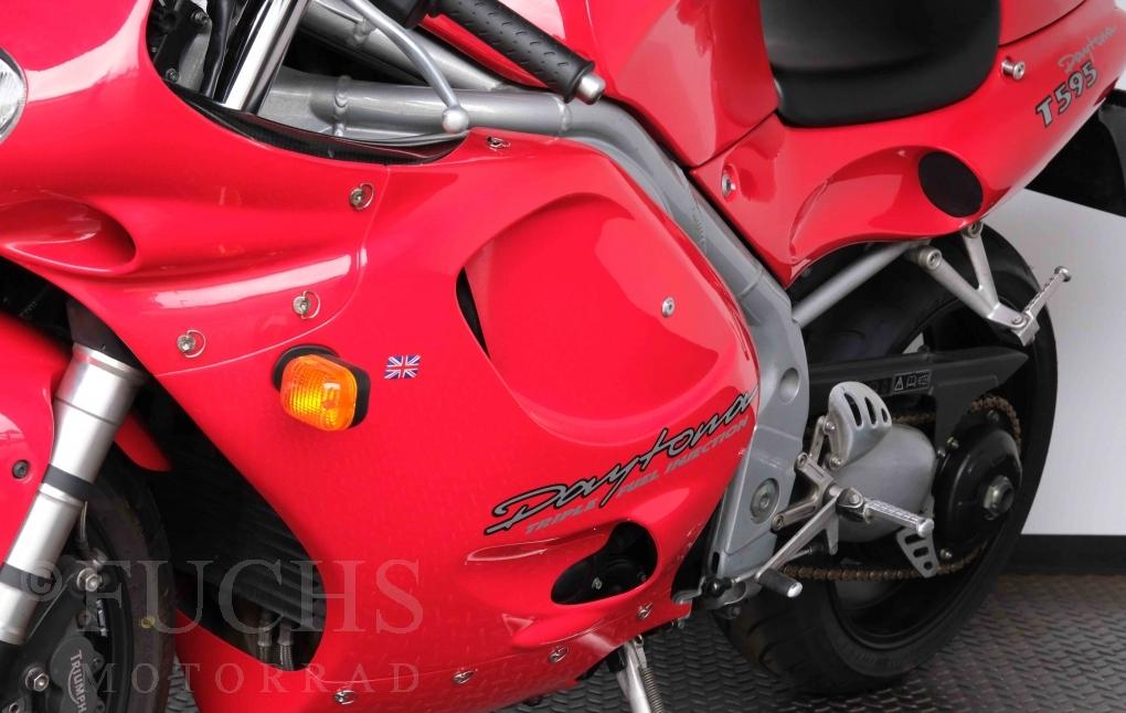 1998 Triumph Daytona T595