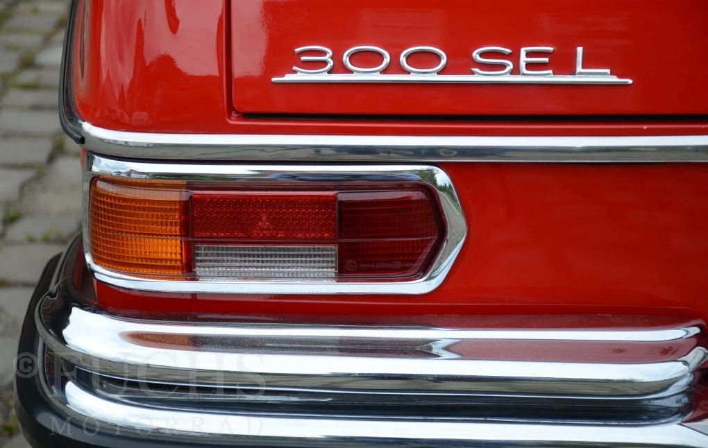 1971 Mercedes - Benz 300 SEL 6.3 W109