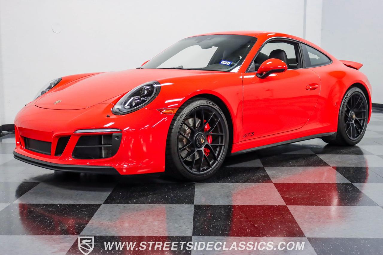 2018 Porsche 911 Carrera GTS