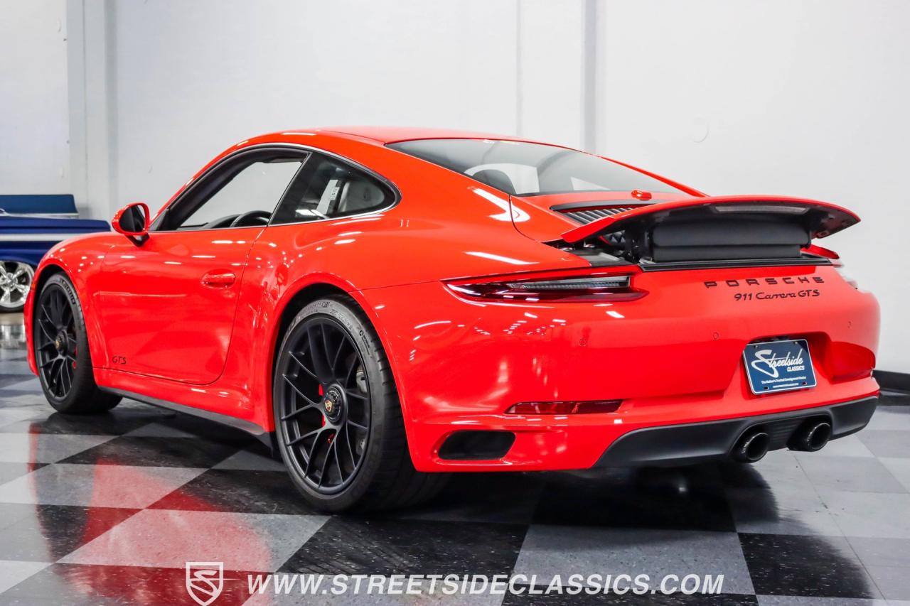 2018 Porsche 911 Carrera GTS