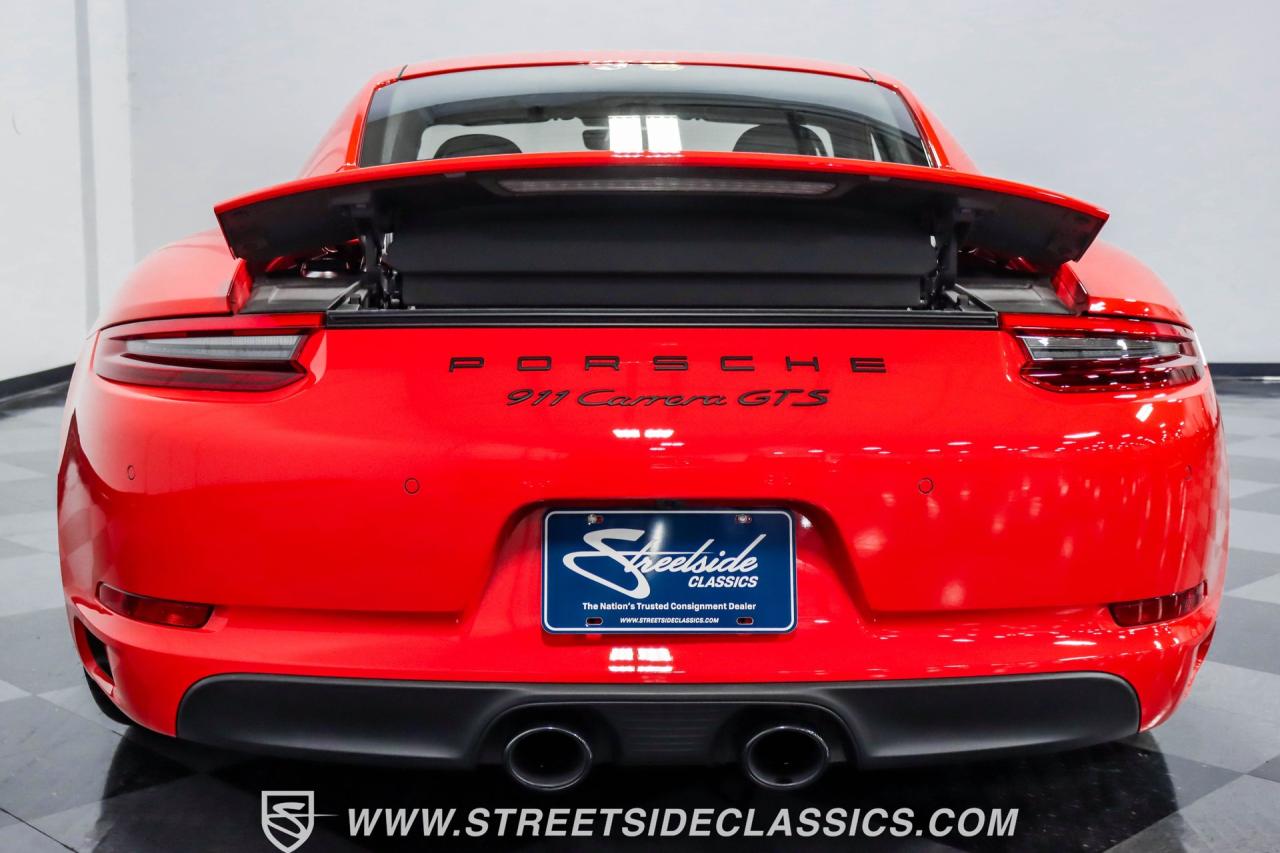 2018 Porsche 911 Carrera GTS