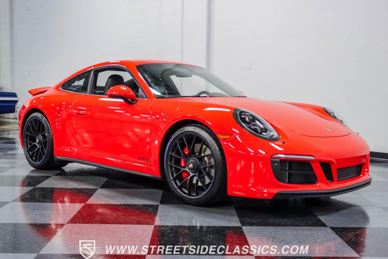 2018 Porsche 911 Carrera GTS