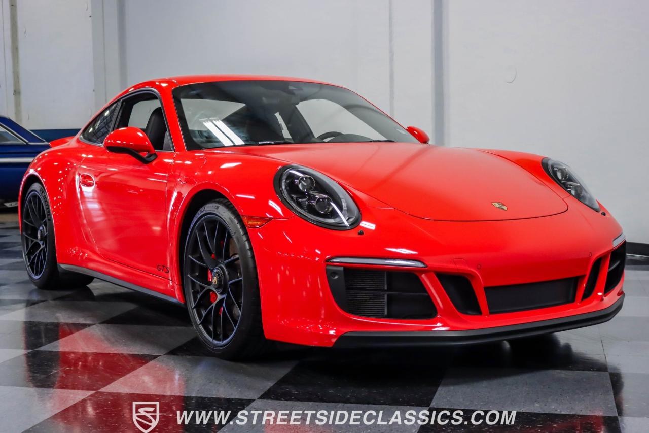 2018 Porsche 911 Carrera GTS