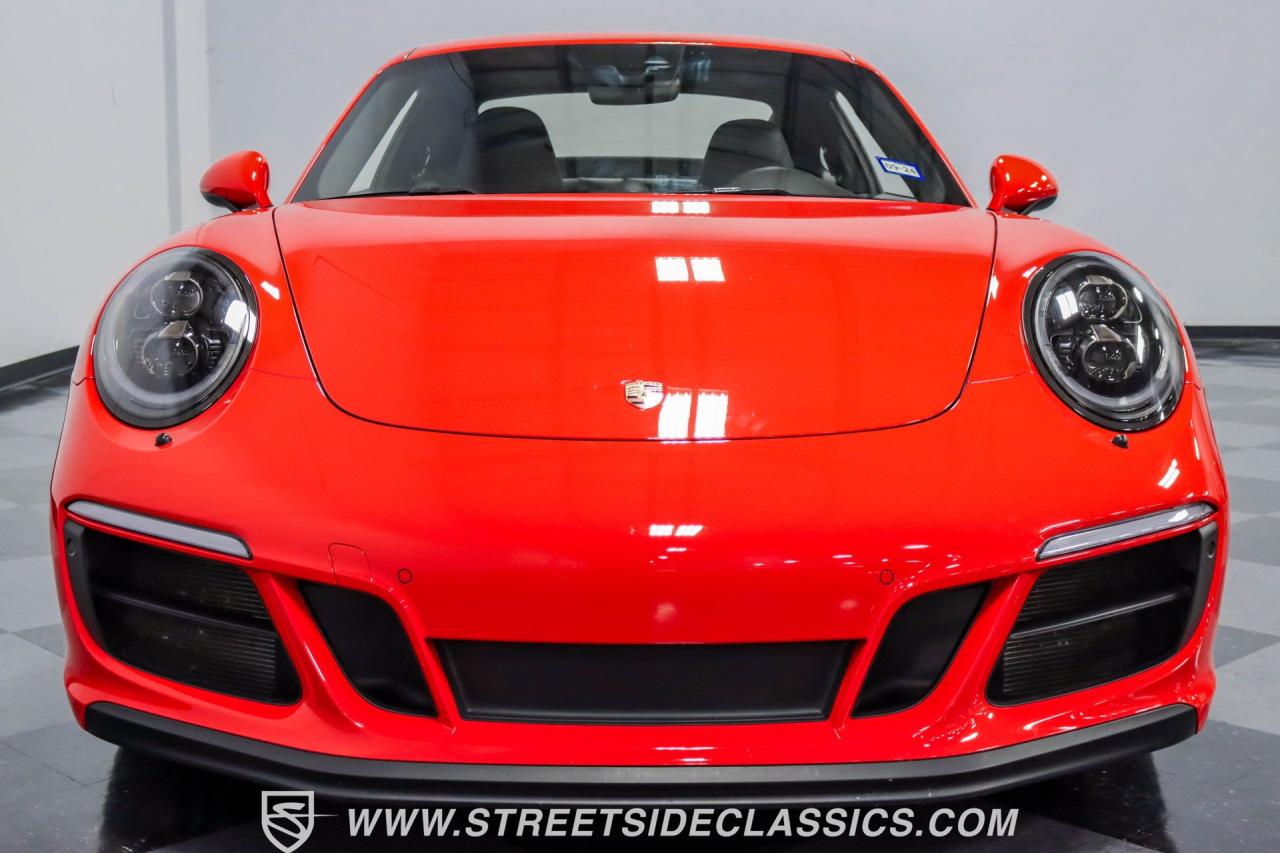 2018 Porsche 911 Carrera GTS