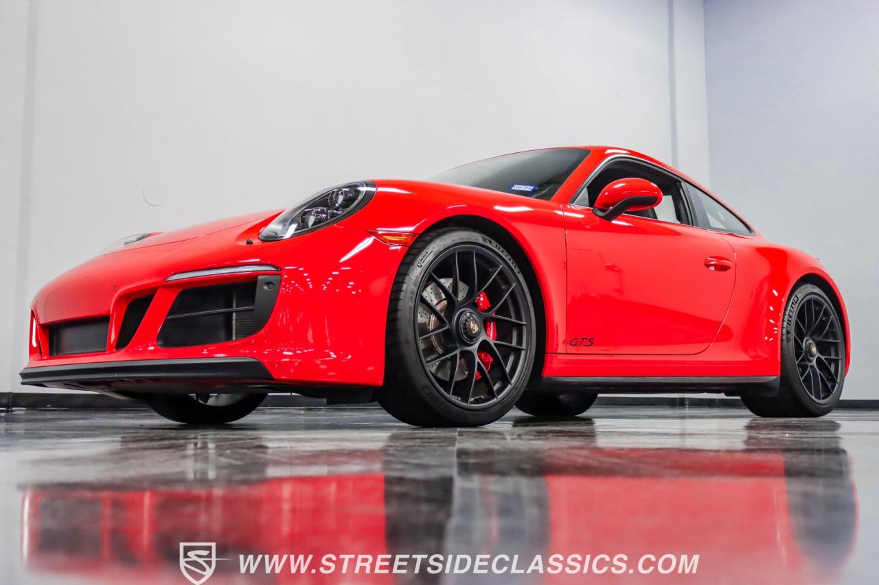 2018 Porsche 911 Carrera GTS