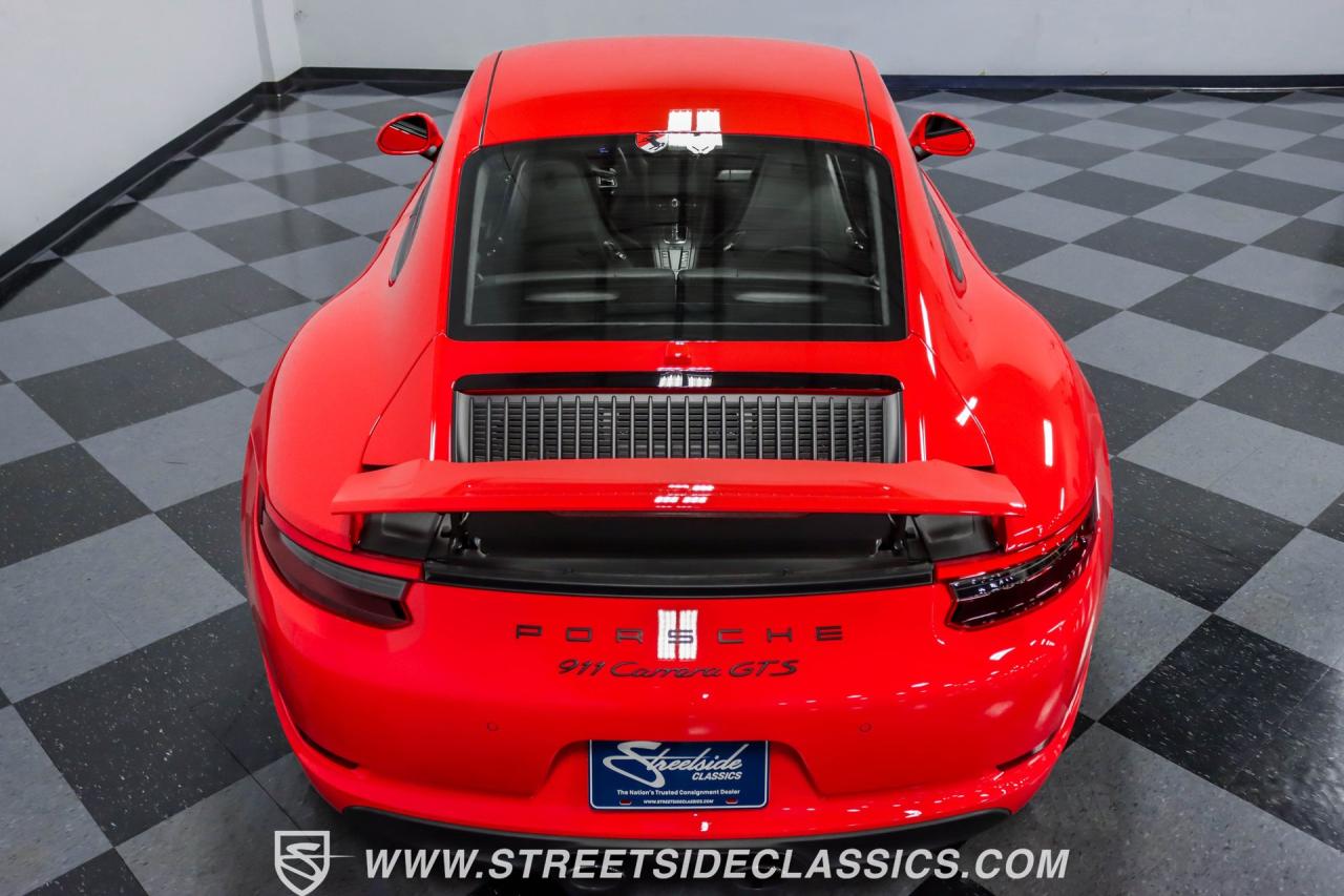 2018 Porsche 911 Carrera GTS