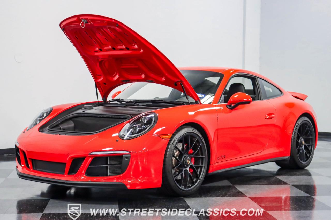 2018 Porsche 911 Carrera GTS