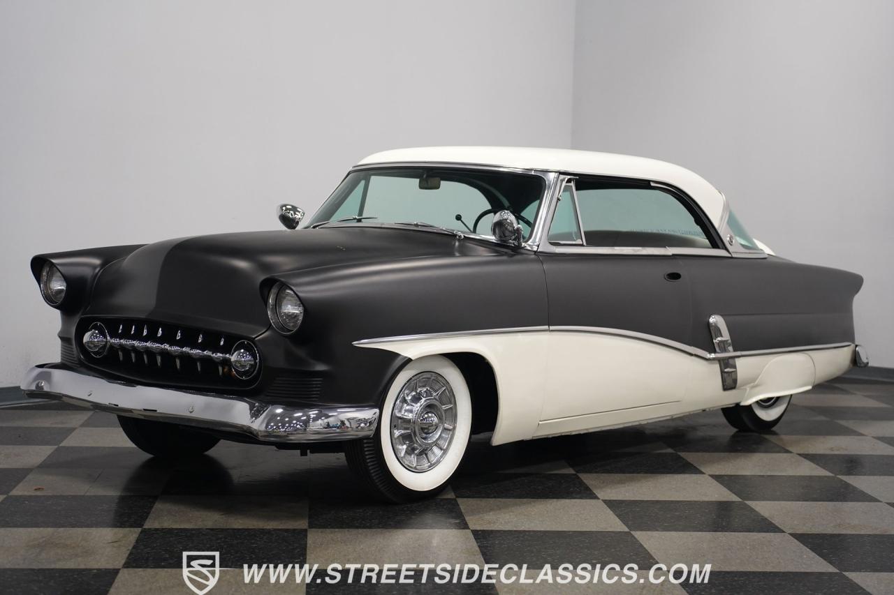 1953 Ford Crestline Victoria