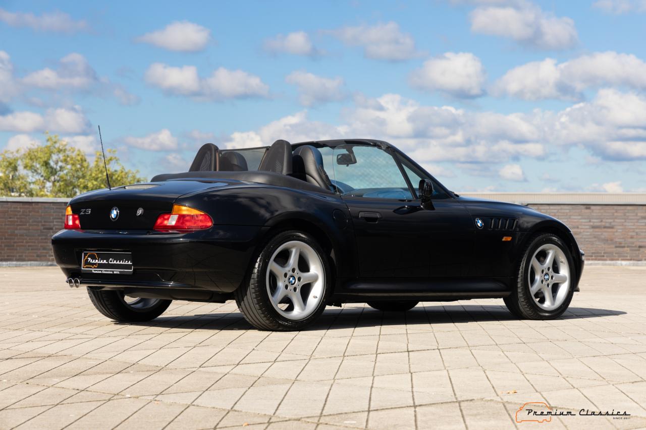 2001 BMW Z3 3.0i