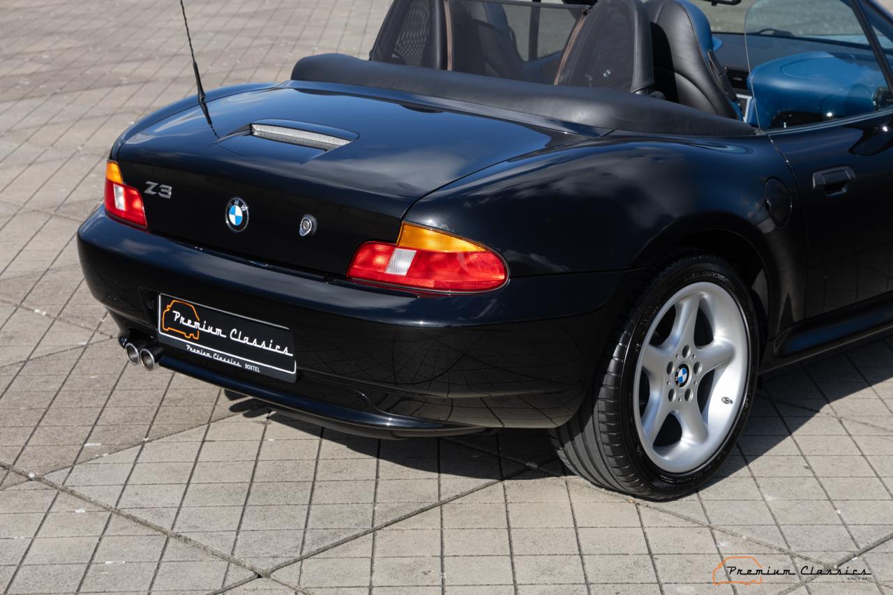 2001 BMW Z3 3.0i