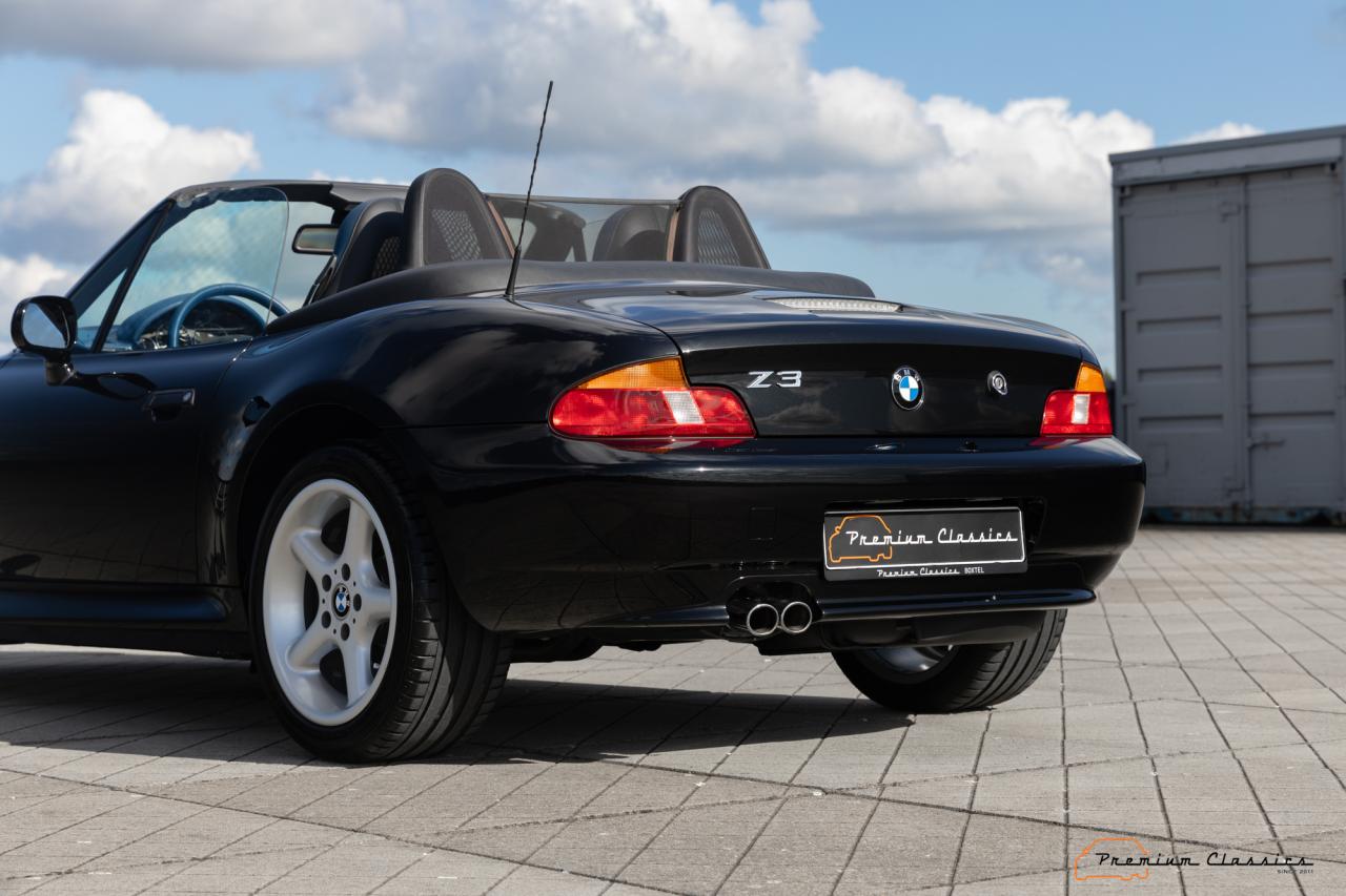 2001 BMW Z3 3.0i