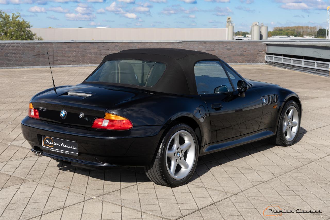 2001 BMW Z3 3.0i