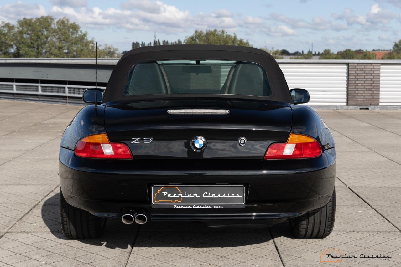 2001 BMW Z3 3.0i