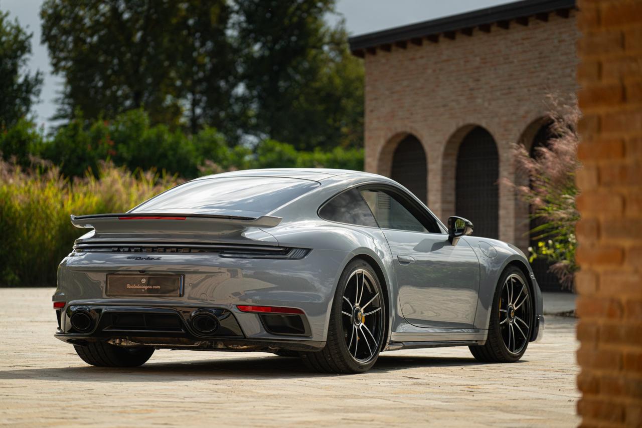 2023 Porsche 992 (911) TURBO S