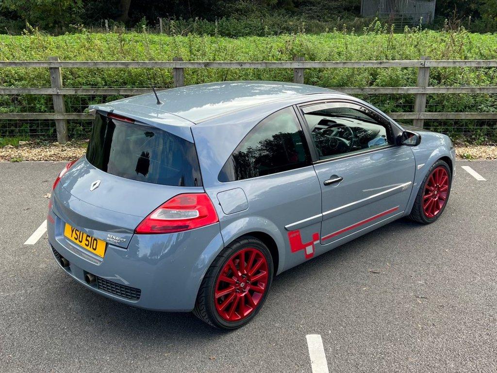 2009 Renault 2009 MEGANE sport R26.R