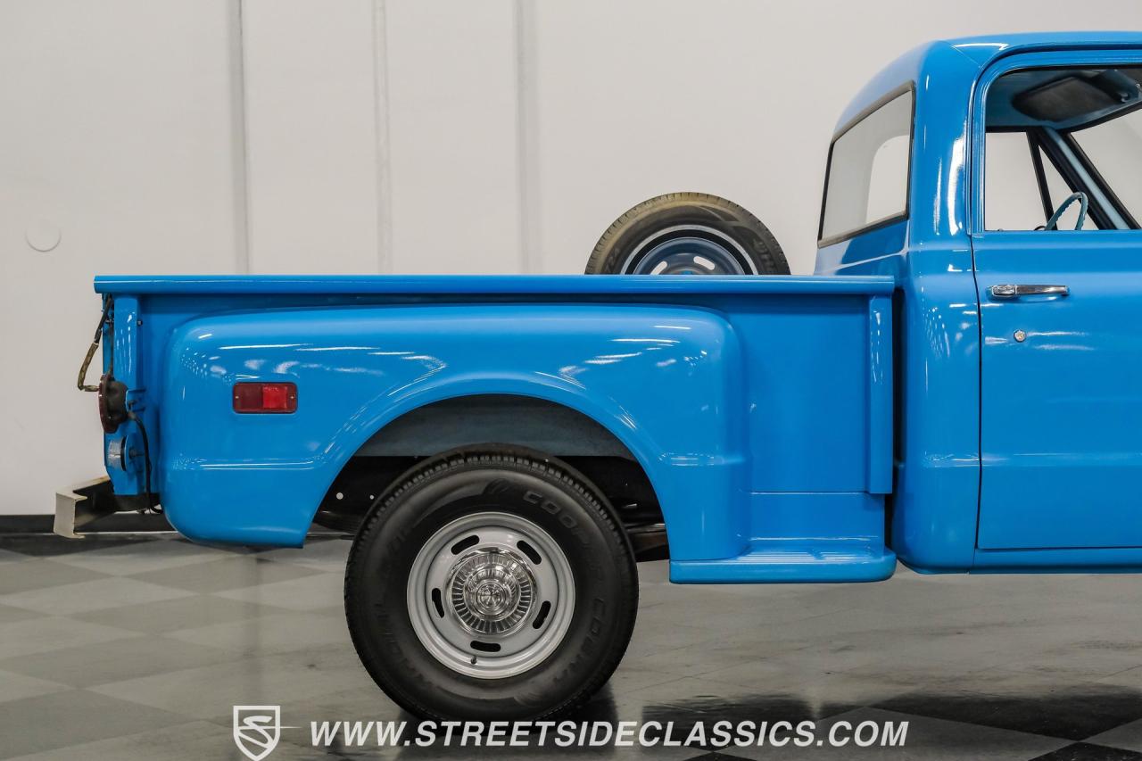 1968 GMC C10 Stepside