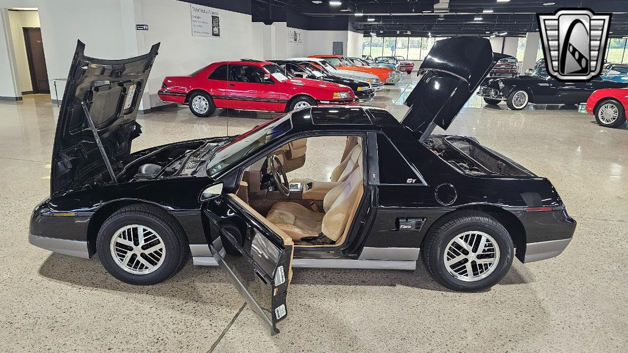 1985 Pontiac Fiero