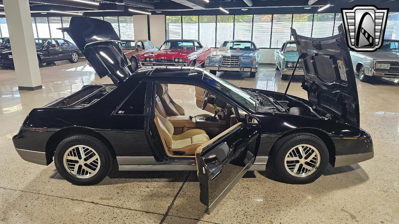 1985 Pontiac Fiero