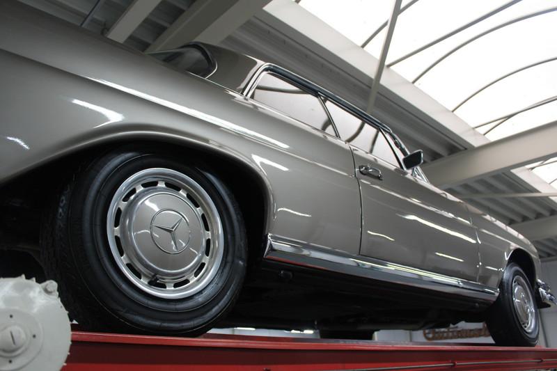 1968 Mercedes - Benz 280 SE Coupe &ldquo;Hochk&uuml;hler&rdquo;