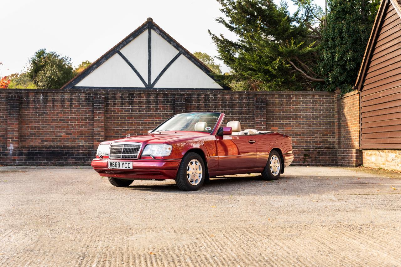 1994 Mercedes - Benz E220 Cabriolet