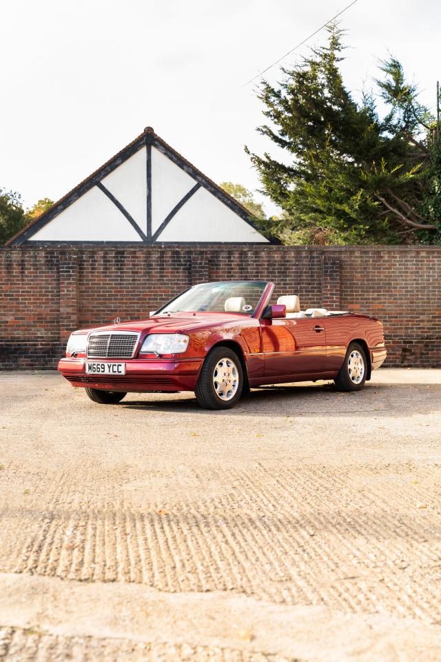 1994 Mercedes - Benz E220 Cabriolet