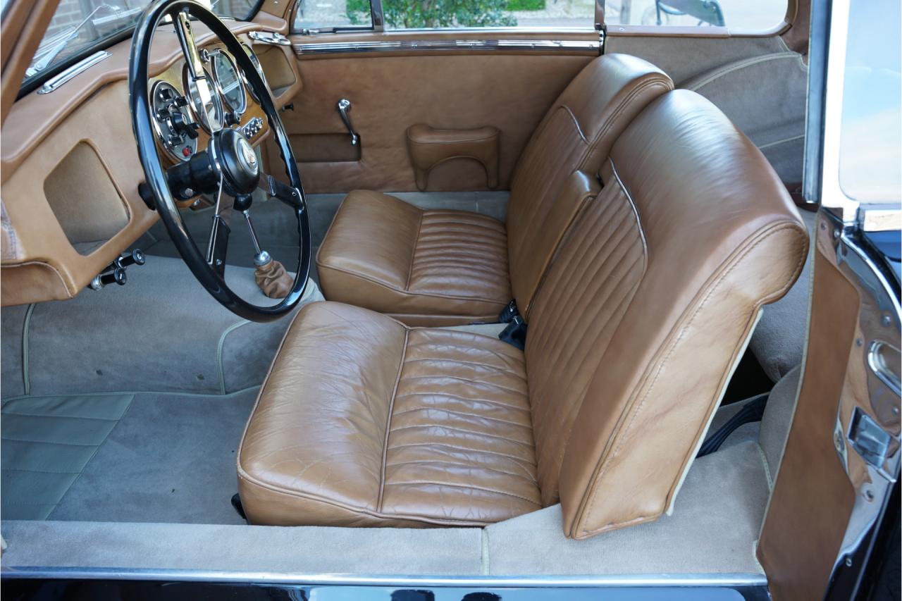 1952 Aston Martin DB2 Sports Saloon