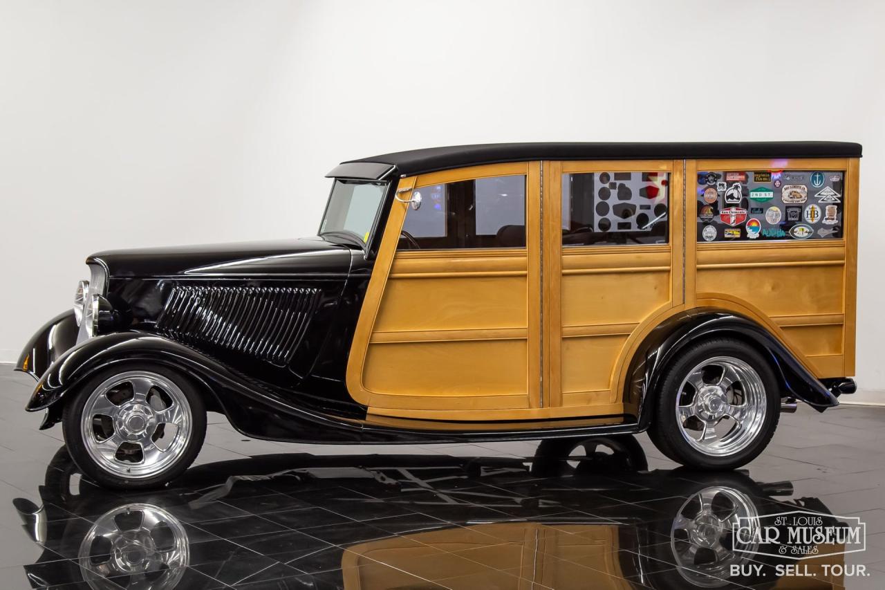 1933 Ford Woodie Street Rod Wagon